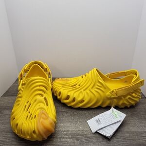 Crocs x Salehe Bembury Pollex Clog Yoke Yellow 207393-76L Men’s Size 11 New